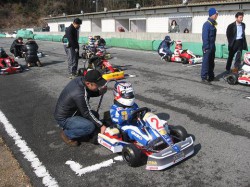 ＧＴ－１クラス予選スタートグリッドのＥＩＴＯくん